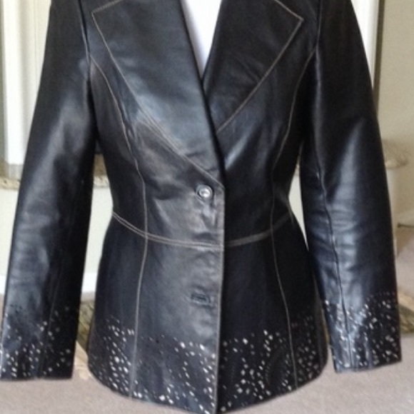 Classiques Black Leather Jacket From Nordstrom - Picture 4 of 8